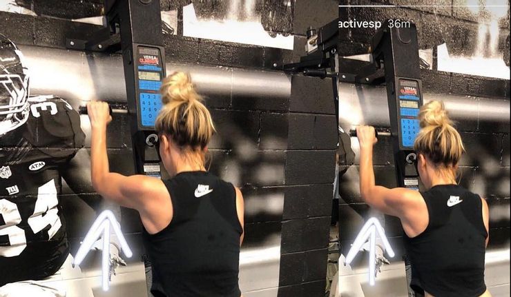 Kaley Cuoco Doing Workout