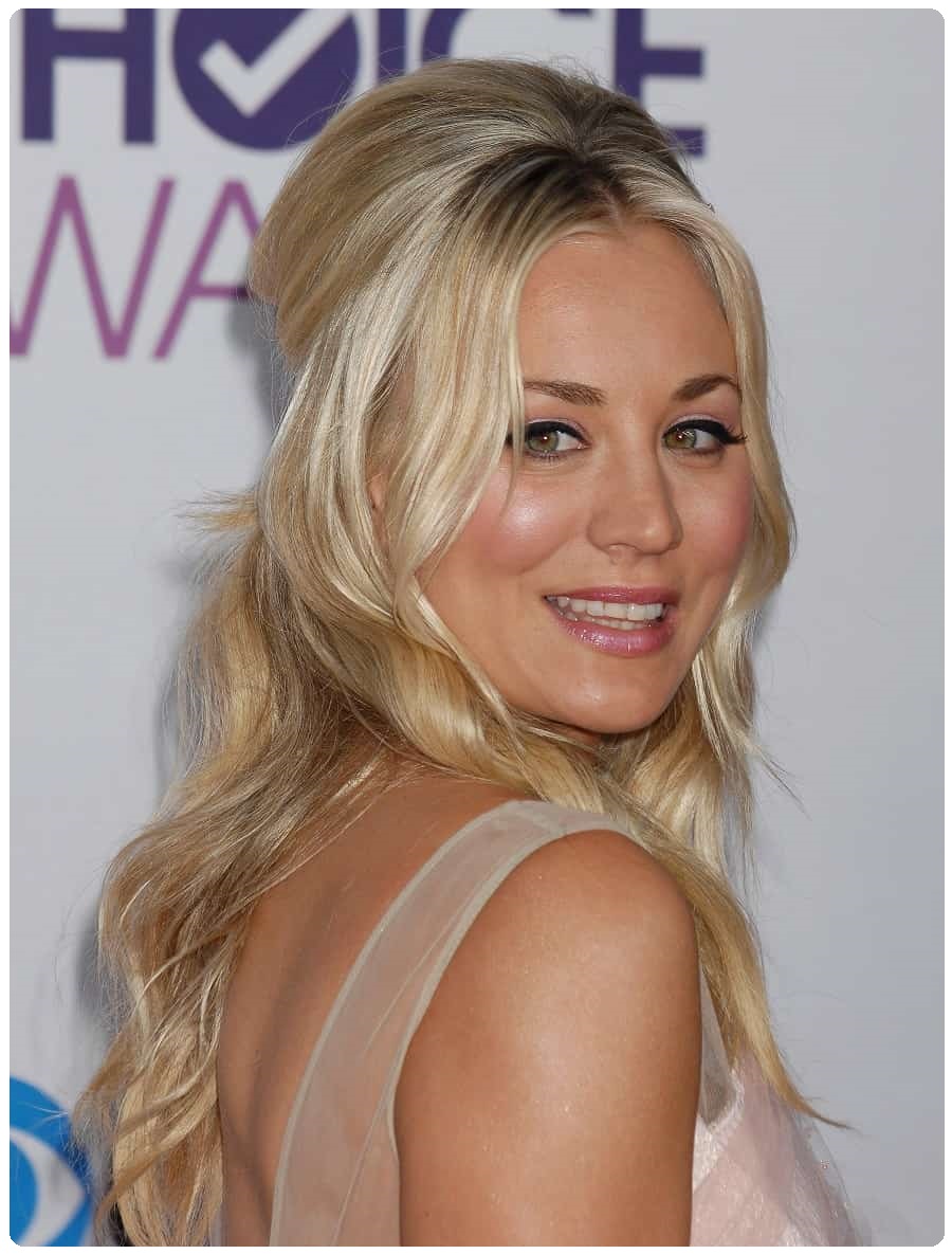 Kaley Cuoco's Half Up Half Down Hair