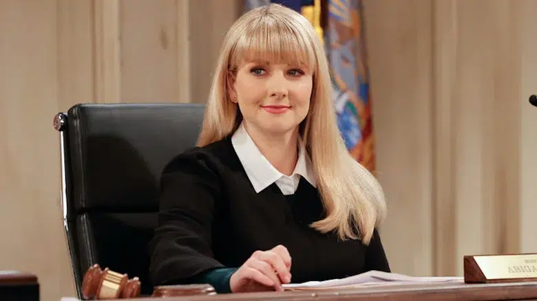 Night Court puts Melissa Rauch front and center